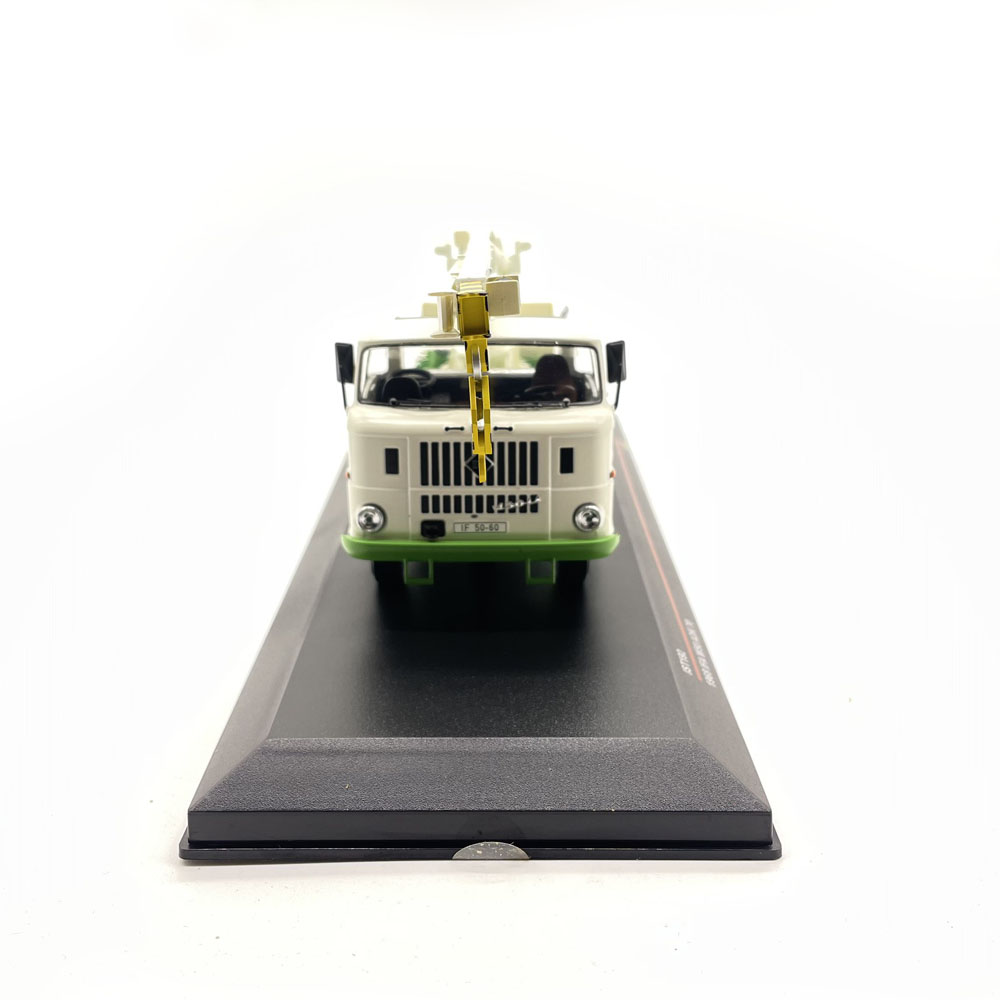 1:43 Scale Resin Truck Model 1 - Vintage Collectible Trucks 评论和价格