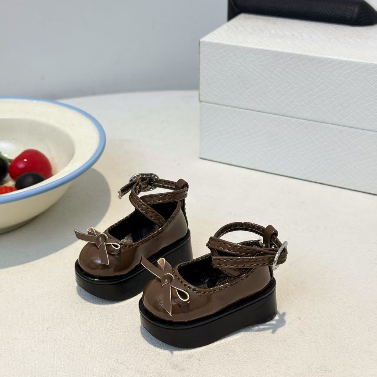 Coffee Brown Bow Platform Doll - Vintage Collectible Shoes 评论和价格