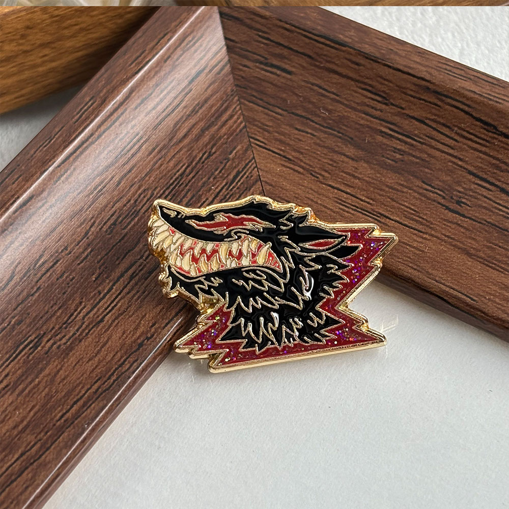 Fanged Wolf Metal Brooch, Dark - Vintage Collectible Clothing 评论和价格