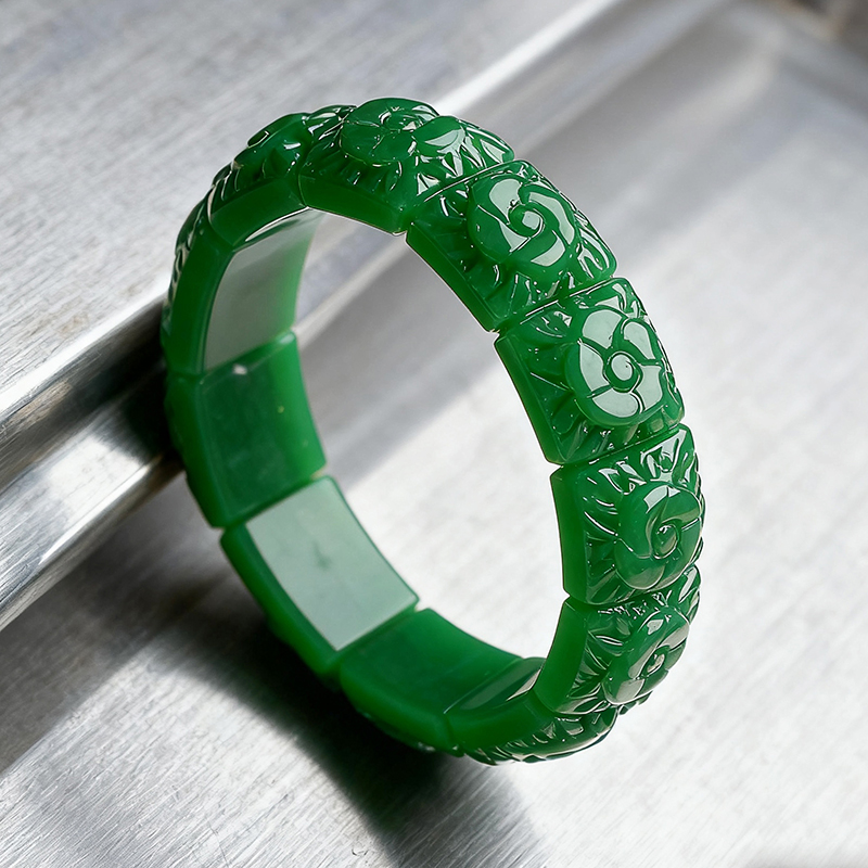 Real Jade Flower Bracelet Bang - Vintage Jewelry Collection 评论和价格