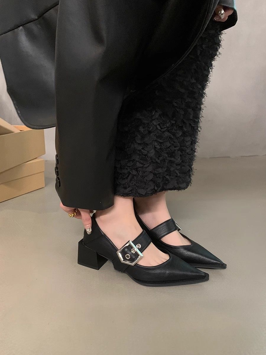 Vintage Women Mary Jane Pointe - Vintage Collectible Shoes 评论和价格