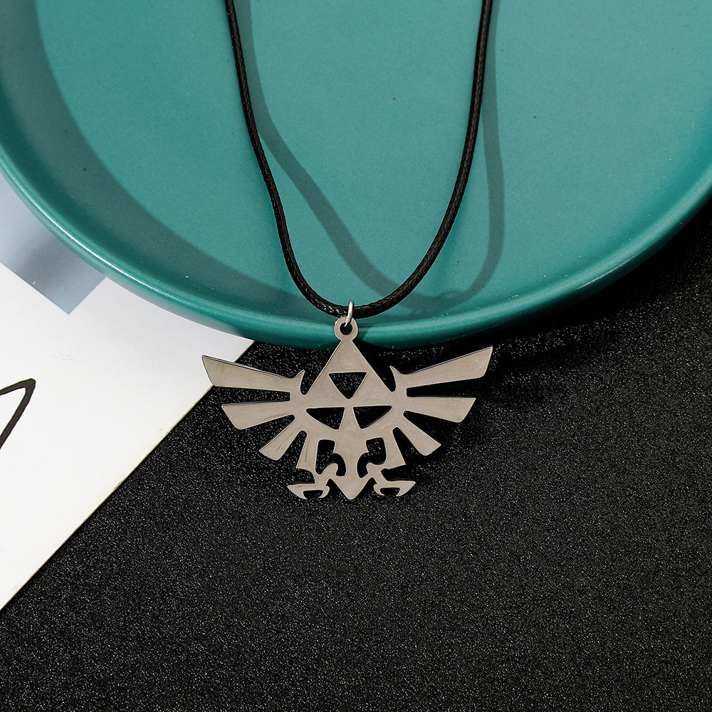 Vintage Hollow Winged Triangle - Vintage Collectible Show 评论和价格